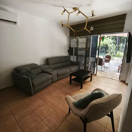 Paradise Gardens Luxury Oasis Apartment *